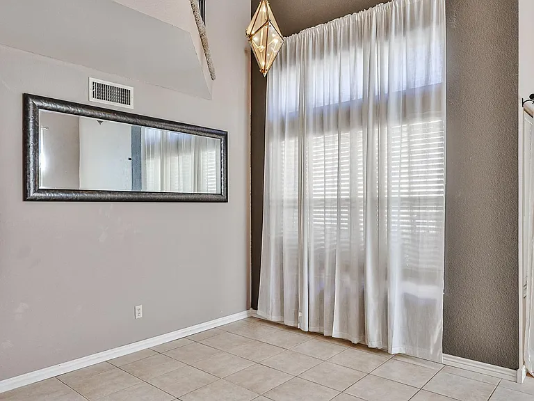 3236 E Hiddenview Dr — Photo 28