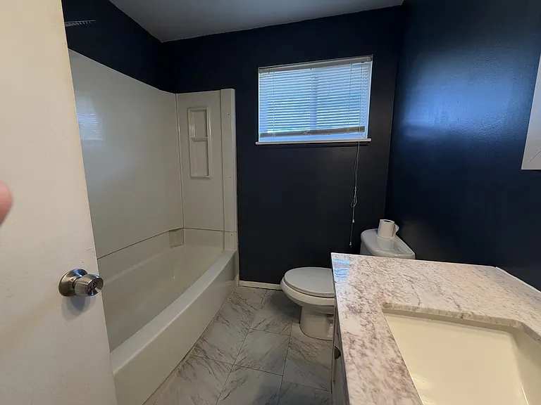 9406 Independence Blvd — Photo 8