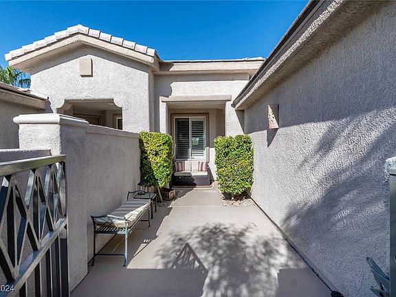 2nd image of 5457 Progresso St