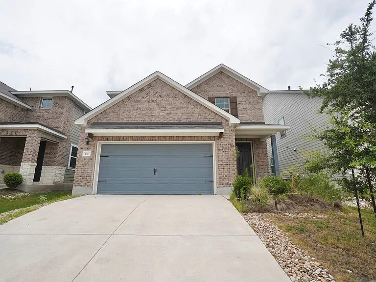 2513 Danbury Ln — Photo 1