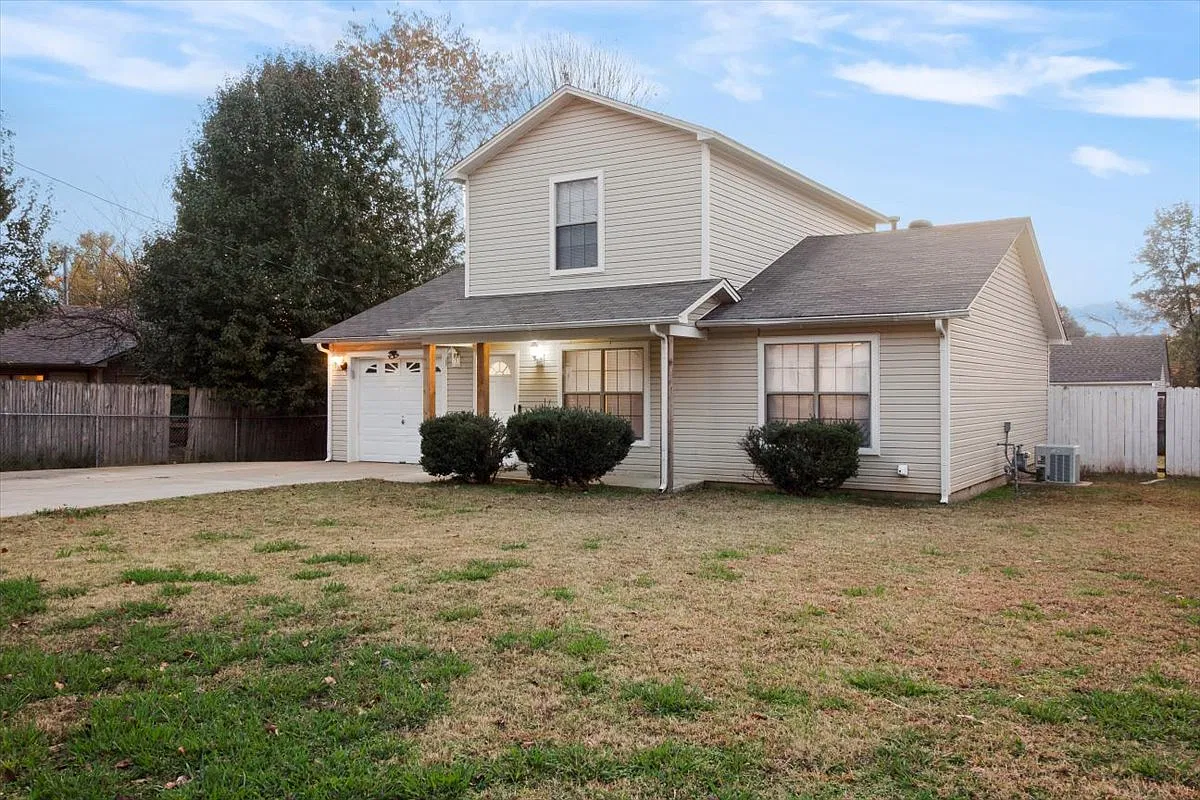 3 bed, 1388 sqft, $1,425 — Photo 3
