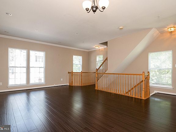 4th image of 20615 Duck Pond Pl #608