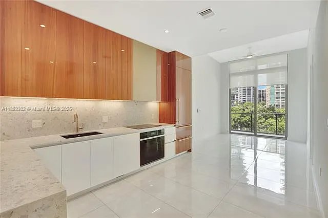 Mr. C Residences Condos — Photo 1