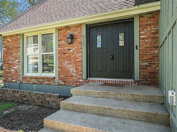 5th image of 515 Lancelot Dr