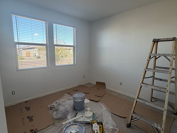3rd image of 5609 W Hopi Trl