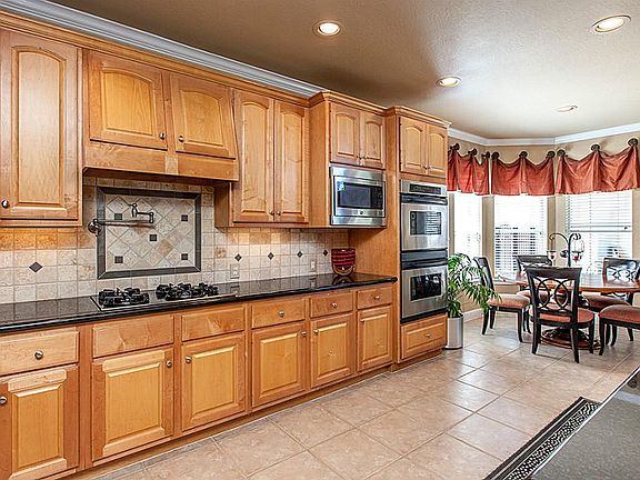 5th image of 4511 Pine Heather Ct