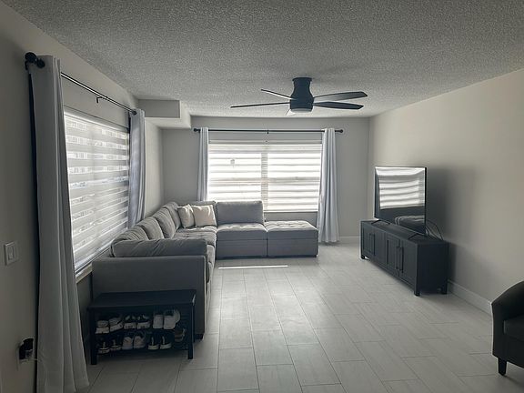3rd image of 39 Essex Court #B