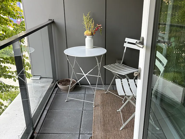 212 E 28th Ave #203 — Photo 6