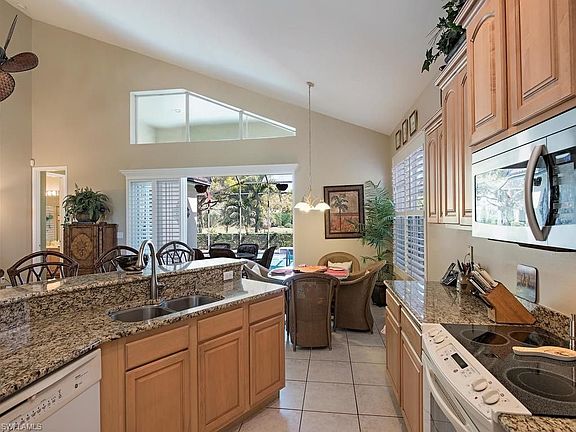 5th image of 8863 Ventura Way
