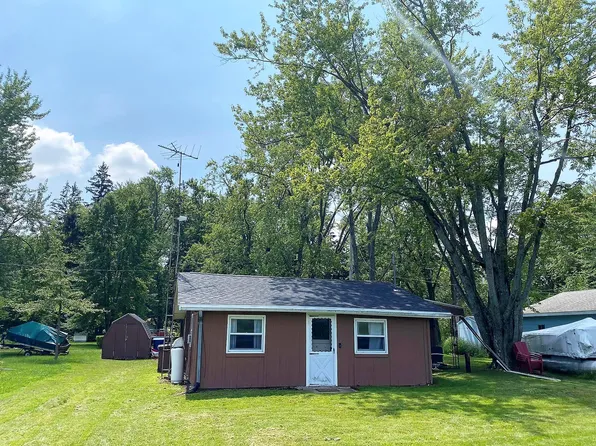 5333 Lake Rd, Reading, MI 49274
