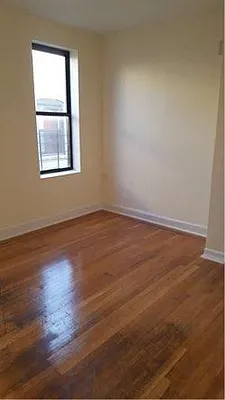 Rented by Arwell Realty | media 9