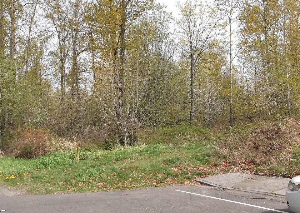 2nd image of 4200 Deemer Rd