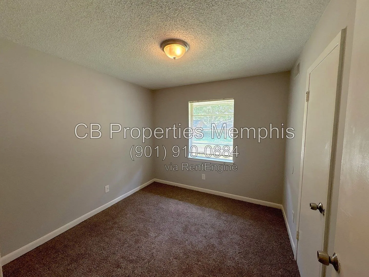 3 bed, 1.5 bath, 1060 sqft, $1,000 — Photo 4