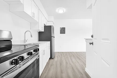 12085 W Dixie Hwy #209 Photo 1