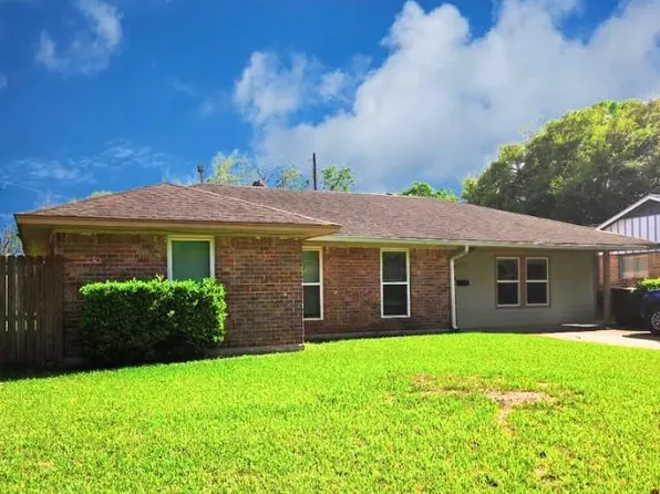 9918 Ebb St, Houston, TX 77089