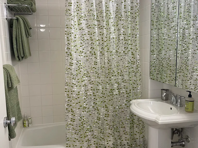 1500 Lexington Ave #16F — Photo 27