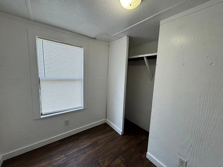 202 Irvin Ave NW #1 — Photo 8