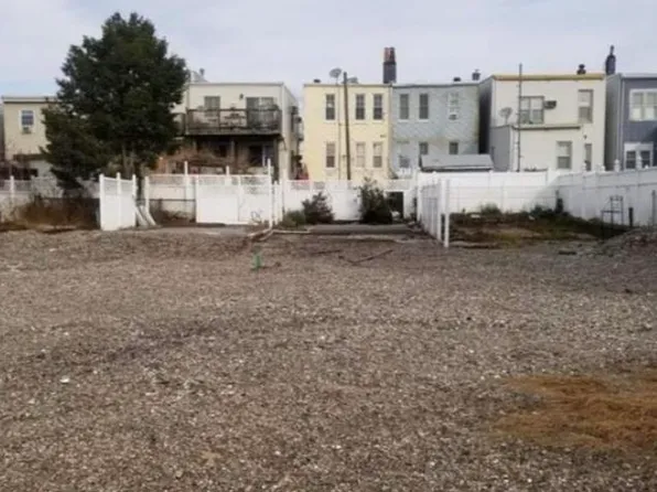 1316 9th St, North Bergen, NJ 07047