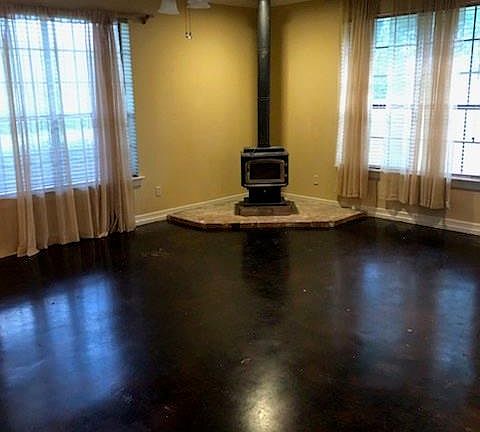 2nd image of 1541 E Sunset Blvd