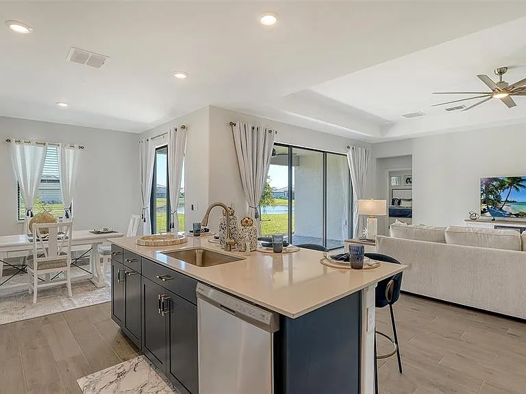 4909 Oyster Pearl St — Photo 17