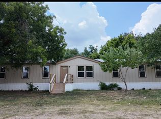 412 Maple St, Paradise, TX 76073