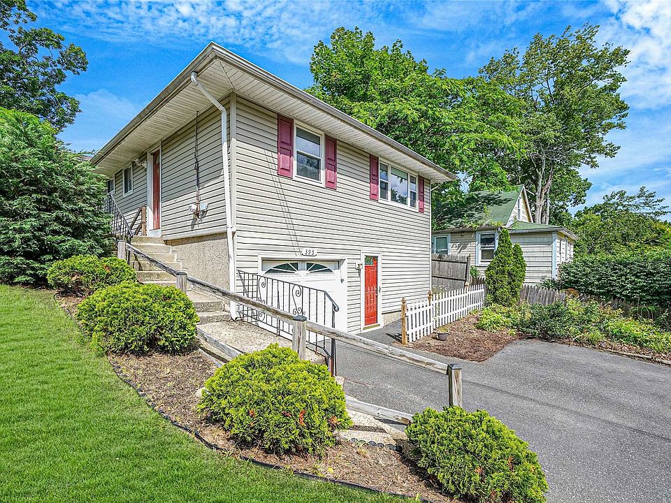 1st image of 395 Echo Ave