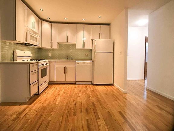 3rd image of 1410 Astoria Park S #1