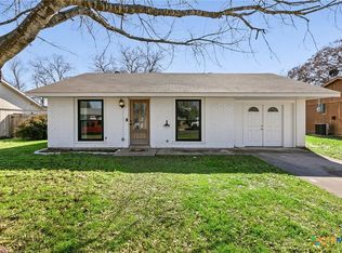 1105 E Avenue O, Belton, TX 76513
