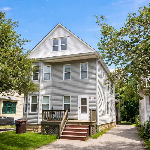 3715 E 61st St #6 Photo 1