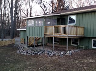 40025 93rd St, Genoa City, WI 53128