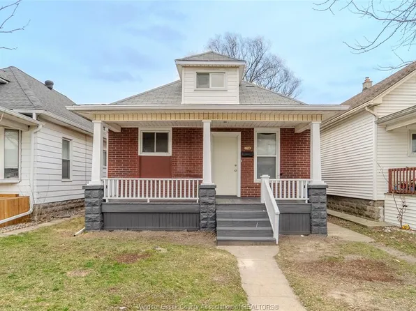 1704 Highland Ave, Windsor, ON N8X 3S1