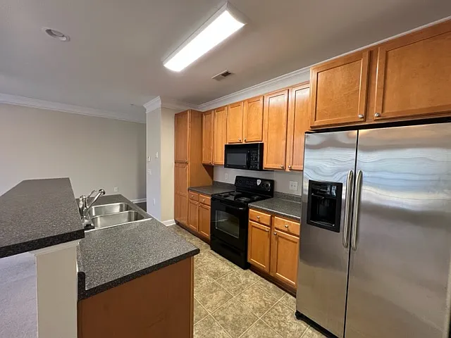 104 Sunset Cir #204 — Photo 5