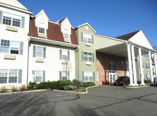 9220 Richmond Rd #220, West Milford, NJ 07480