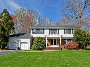 29 Timber Ln, Manalapan, NJ
