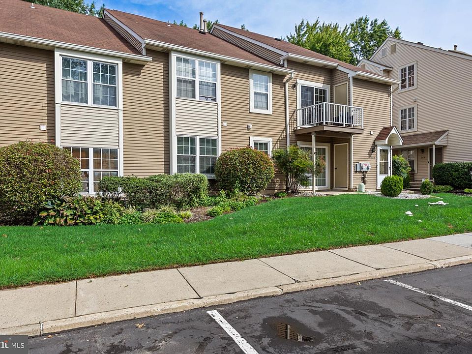 1st image of 807A Sedgefield Dr