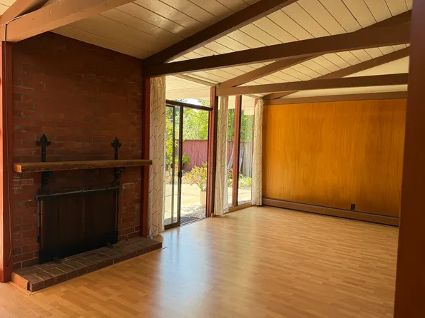 837 Sutter Ave, Palo Alto, CA 94303
