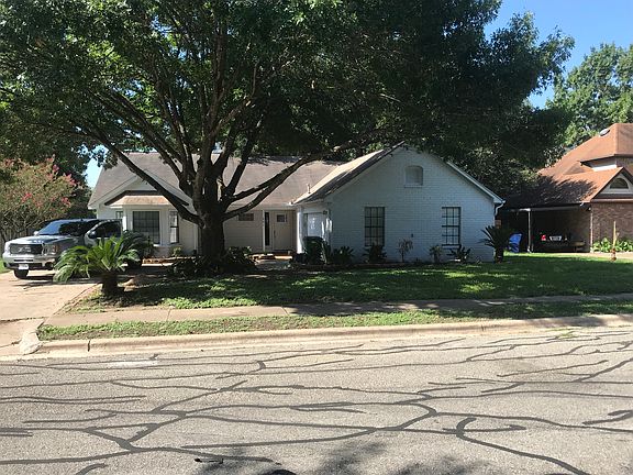 Front yard 