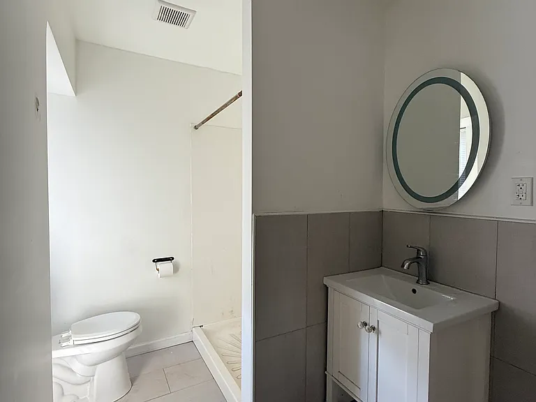 3306 Baring St #3 — Photo 8