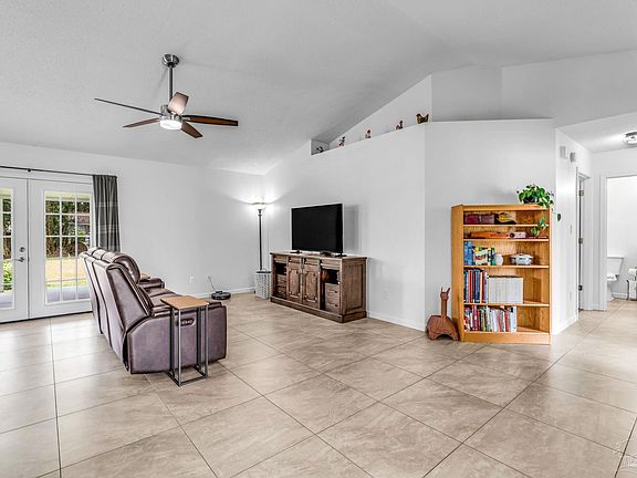 5th image of 8549 Corbin Ct