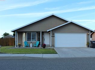 8203 Quadra Dr, Pasco, WA