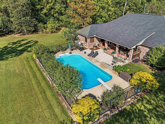 3rd image of 20704 La Rouge Ct