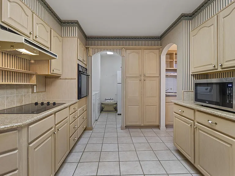 5942 Brook Fls — Photo 14