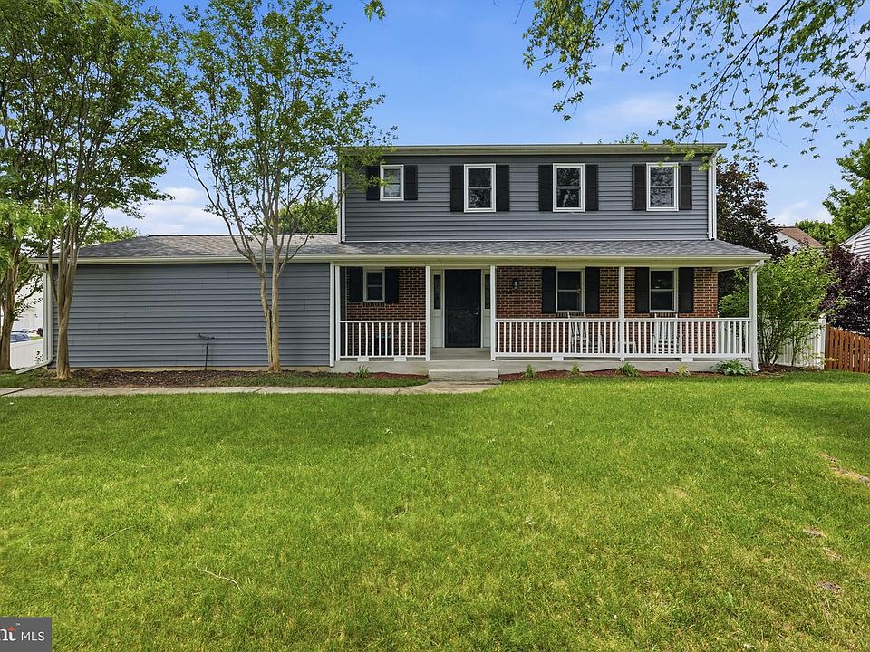 1st image of 1300 Bayshire Ln
