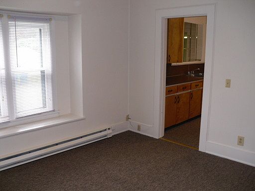 2nd image of 500 E 17th St