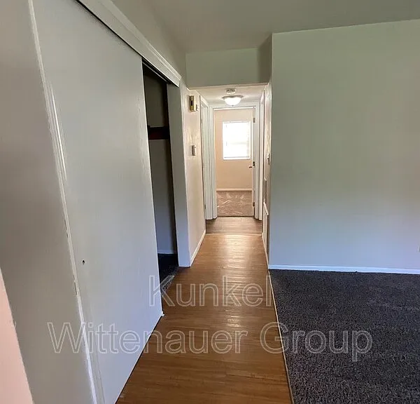 1807-2 Jamestown Rd — Photo 8