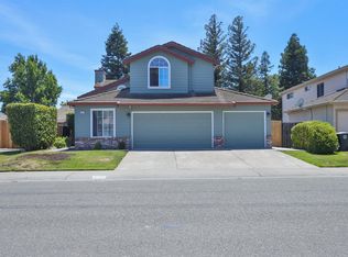 8792 Fallbright Way, Elk Grove, CA 95624