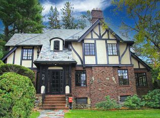 74 Homestead St, Newton, MA 02468