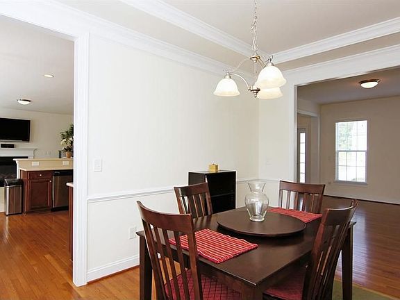 5th image of 19 Forest Creek Dr