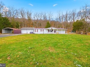 14622 Hollow Rd, Hancock, MD 21750