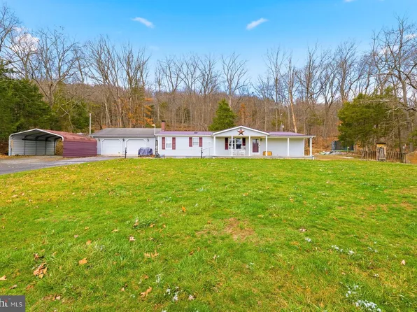 14622 Hollow Rd, Hancock, MD 21750